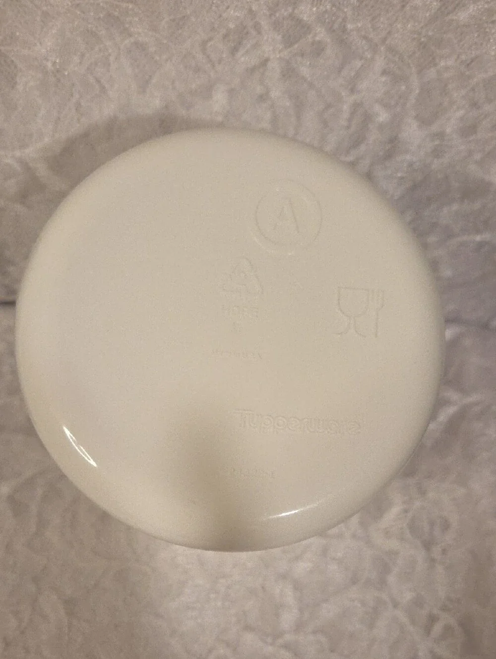 Tupperware one touch
